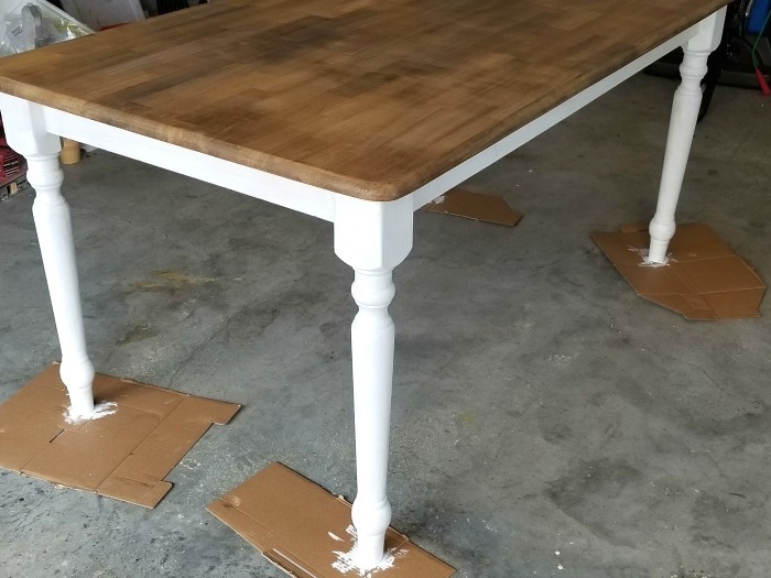 DIY Rustic Farmhouse Table painting